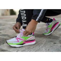 Diadora Atomo V7000 W