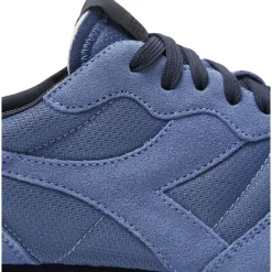 Diadora Camaro Manifesto