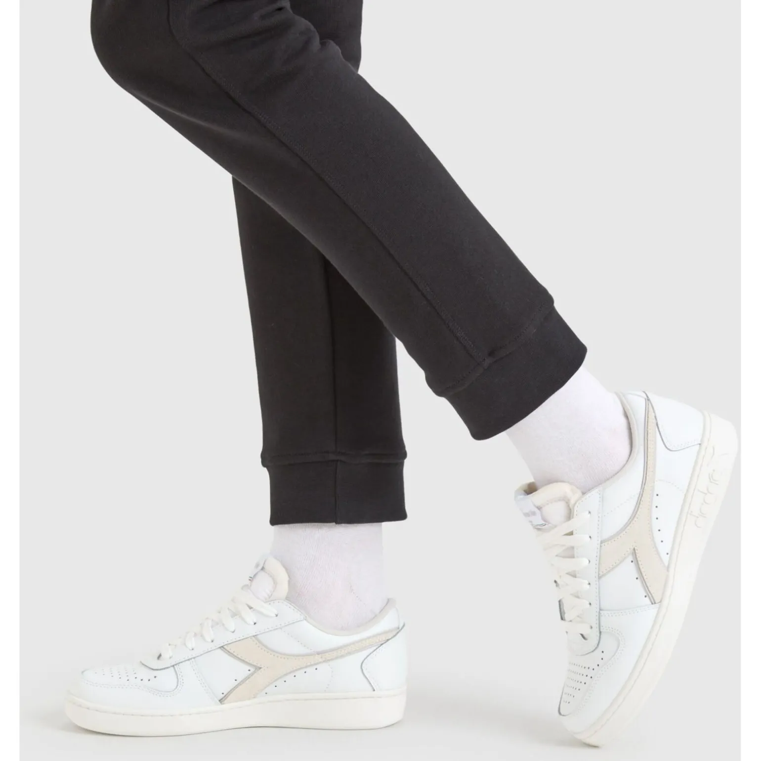 Diadora Magic Basket Low Leather Wn