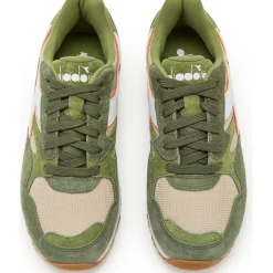 Diadora N902