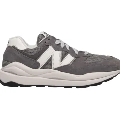 New Balance M5740