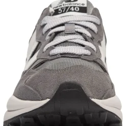 New Balance M5740
