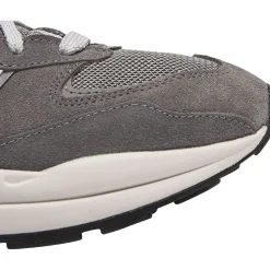 New Balance M5740