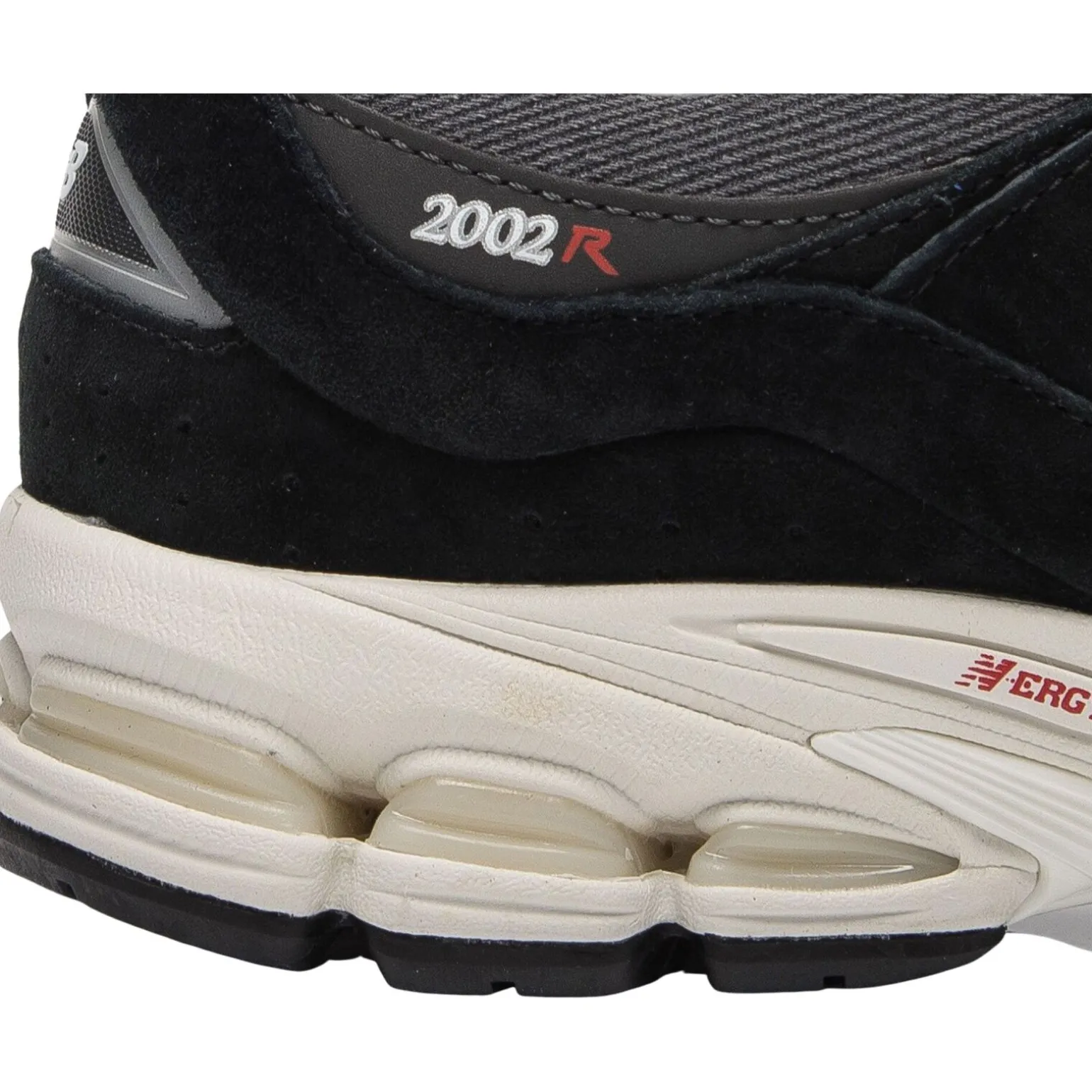New Balance M2002