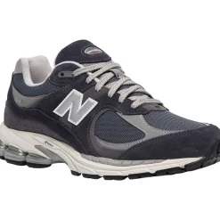 New Balance M2002