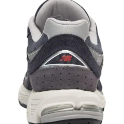 New Balance M2002