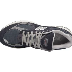 New Balance M2002