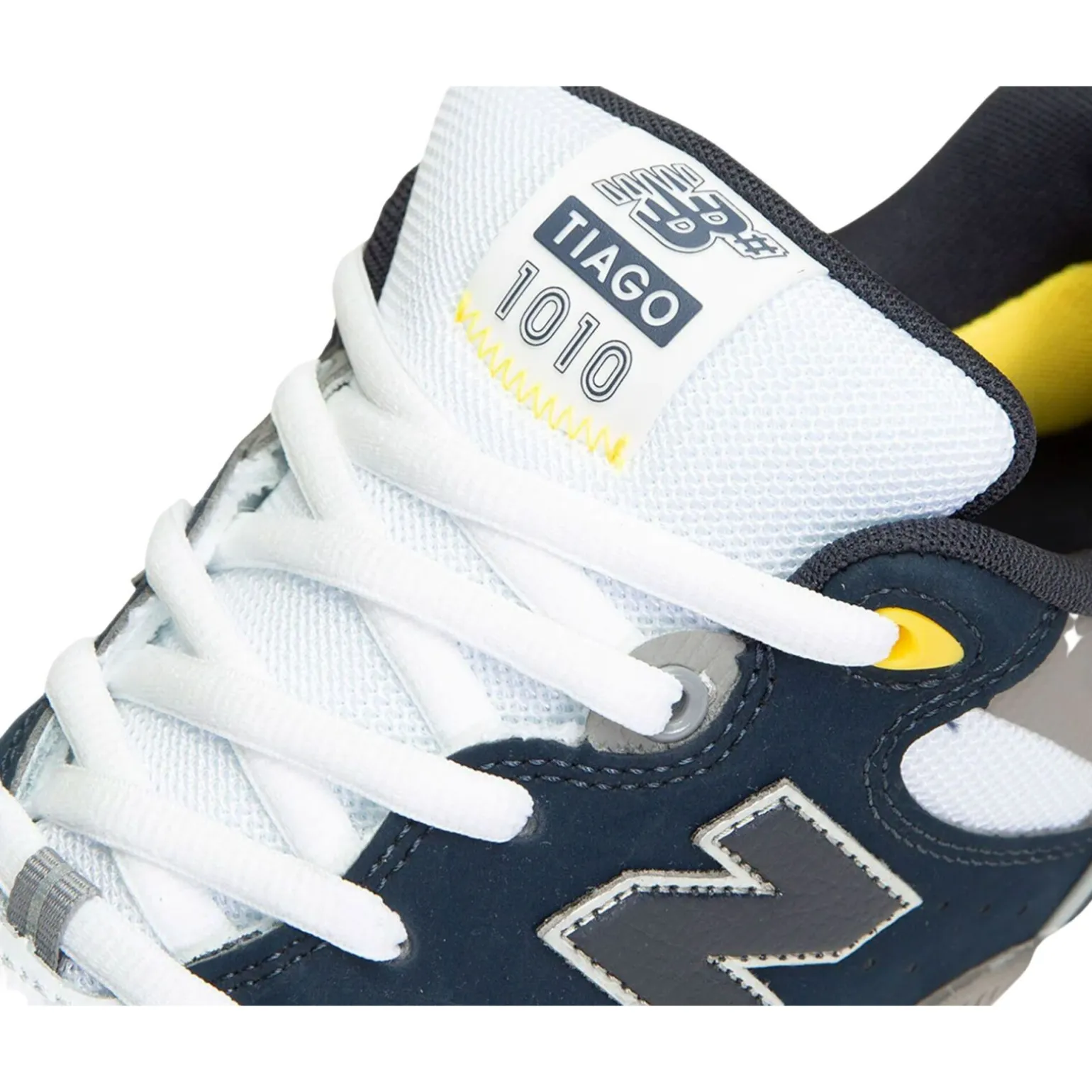 New Balance Nm1010